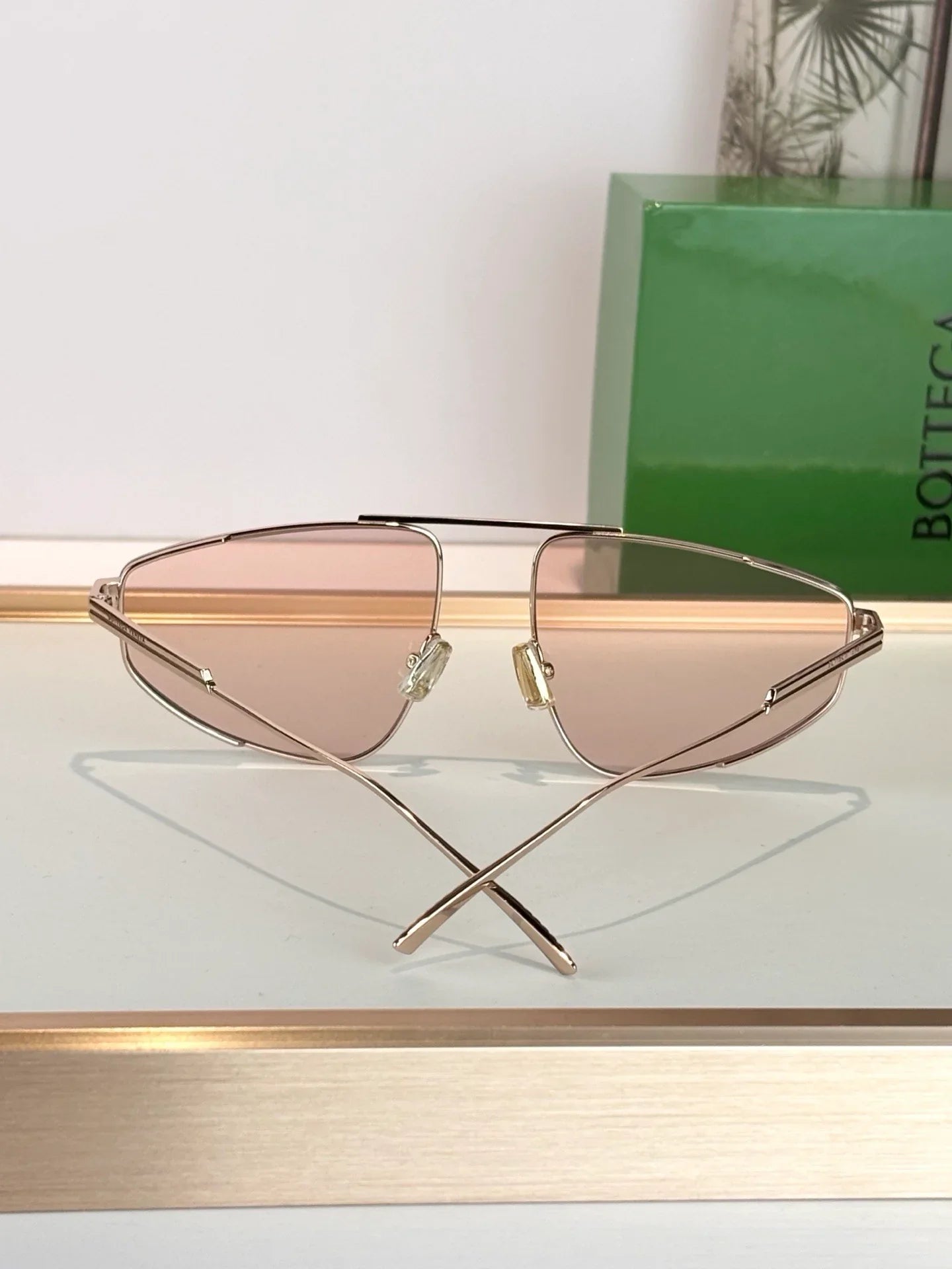 BOTTEGA VENETA BV1466S 004 Sunglasses💚