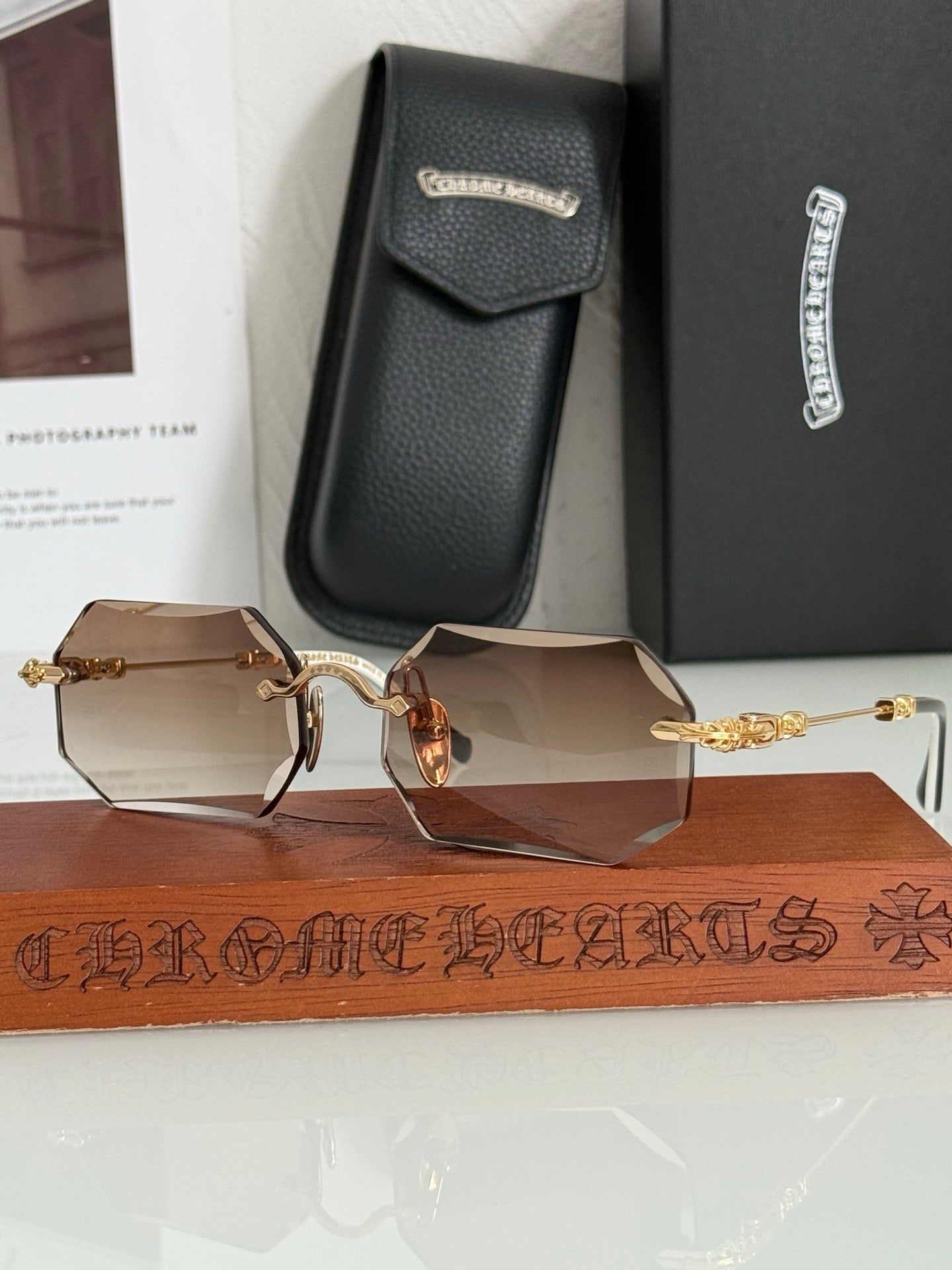 CHROME HEARTS PILLS V Floral Temple Rimless Photochromic Glasses ⚜️