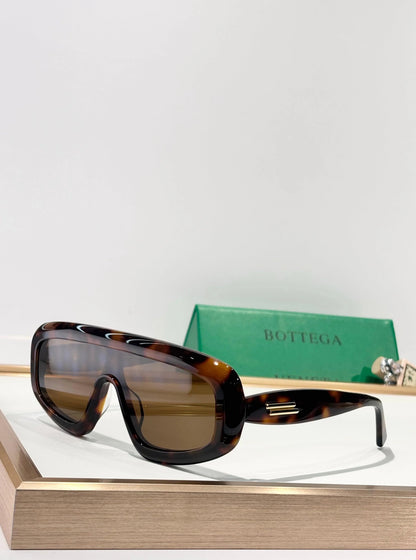 BOTTEGA VENETA  BV1281S 001 - As Seen On Tracee Ellis Ross &amp; Pooja Hegde Sunglasses💚
