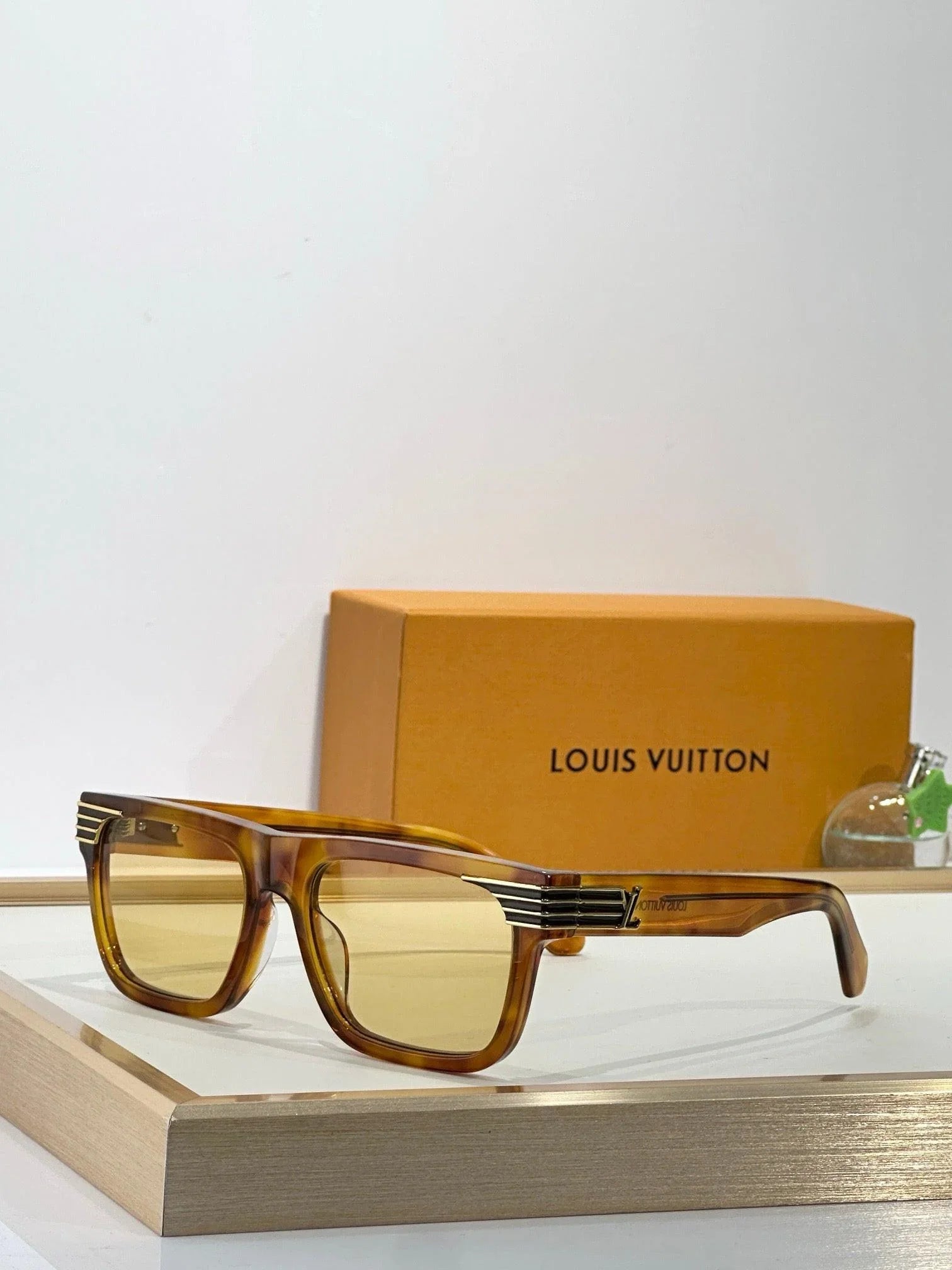 Louis Vuitton Z2746U LV Slide Square Sunglasses ✨