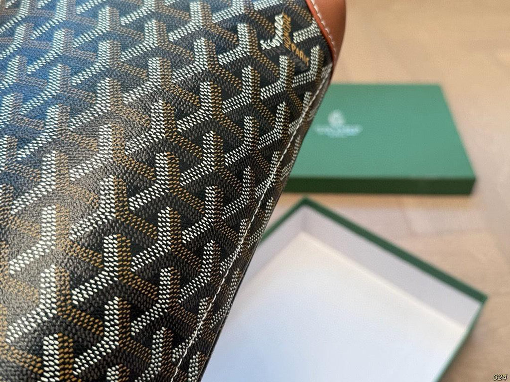 Goyard Conti Pouch bag  ✨
