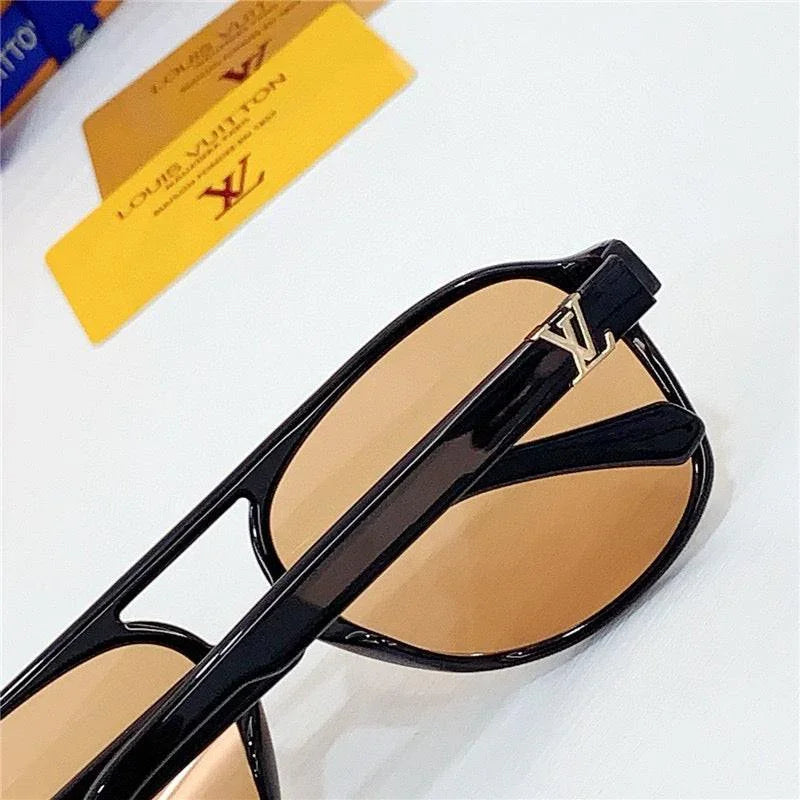 Louis Vuitton Z2898U LV Hit  Sunglasses ✨