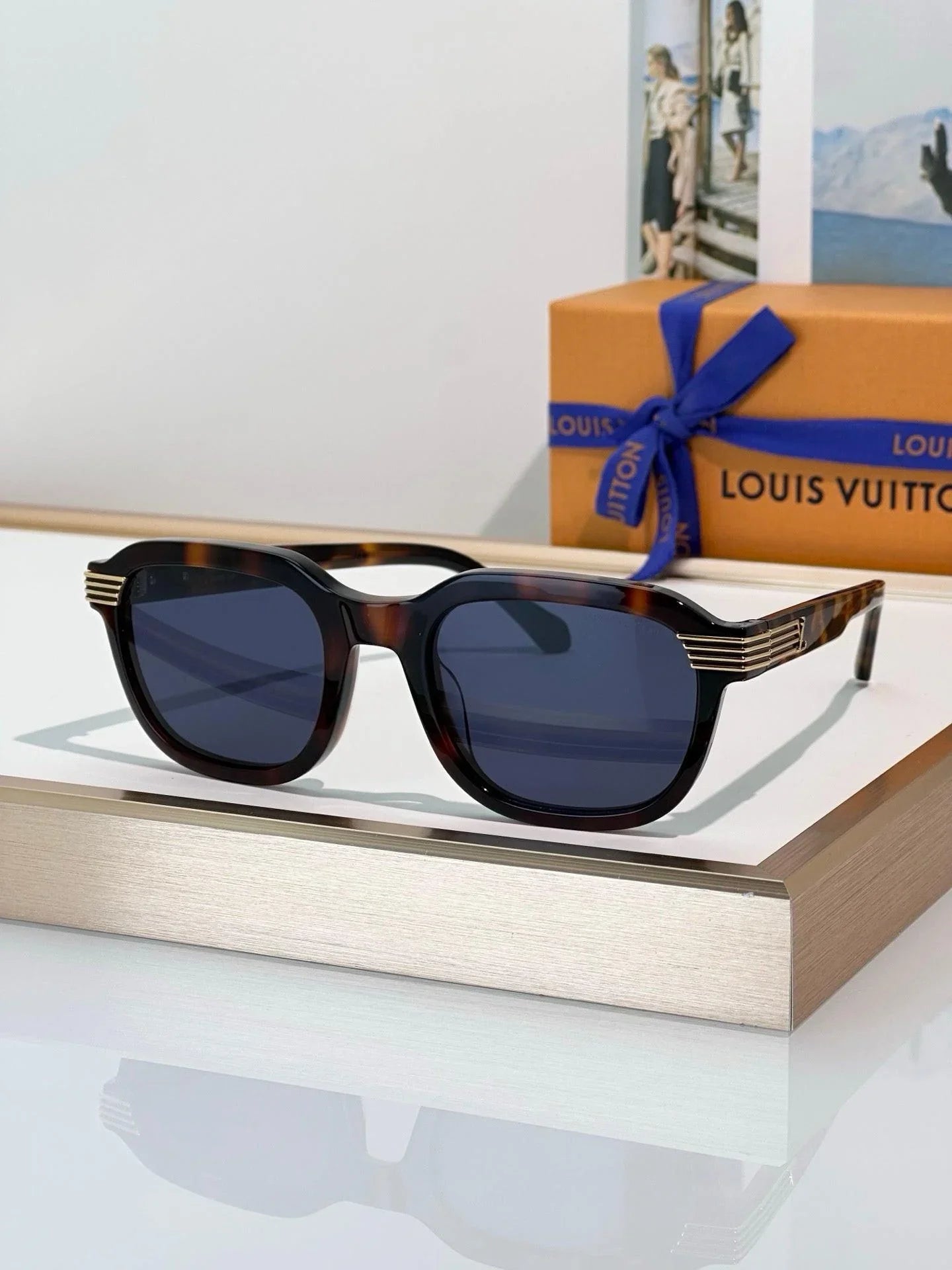'- Louis Vuitton Z2889U New LV Slide Square Round Sunglasses  ✨