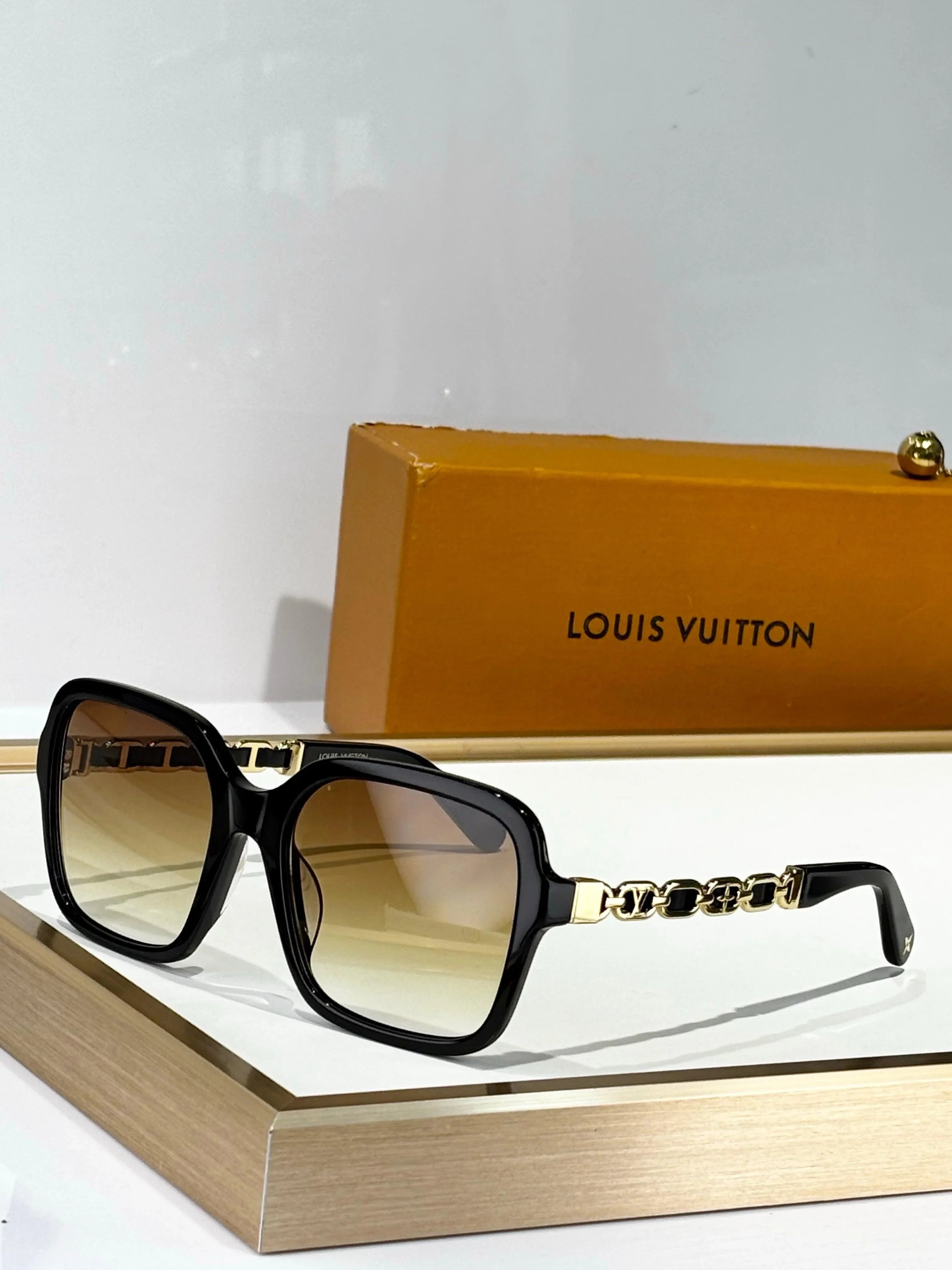 Louis Vuitton MZ2648W My LV Chain Braided Maxi Square Sunglasses✨