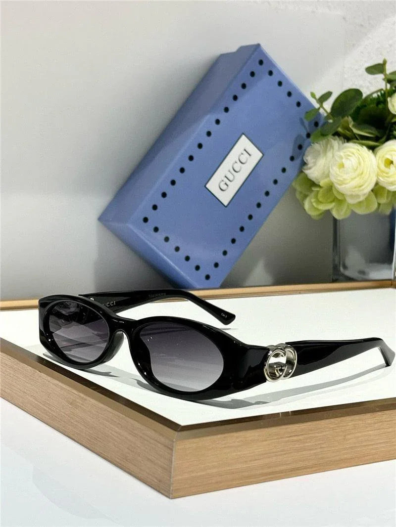 Gucci Hailey GG1660S 54MM  Women&