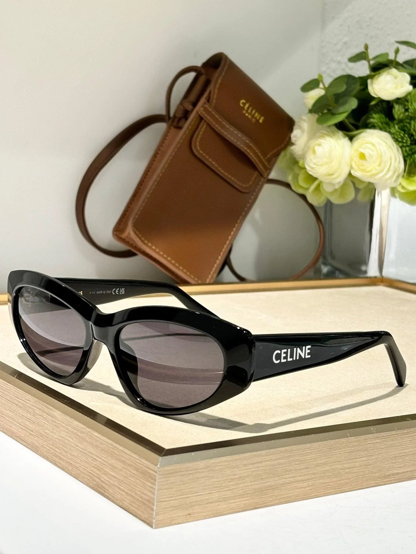 CELINE Celine Monochroms CL 40279U Women&