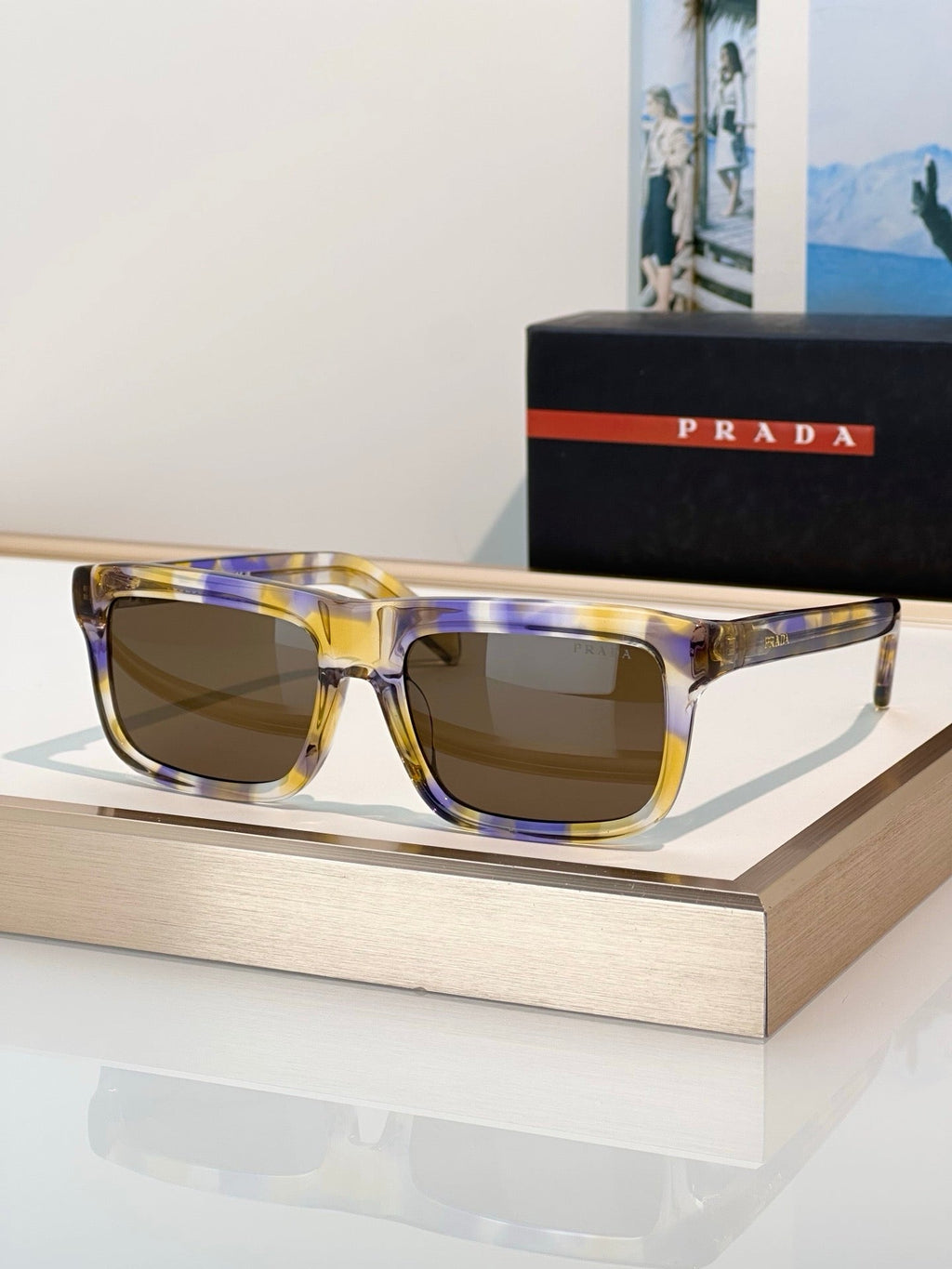 PRADA PR D11SF Sunglasses  🟥