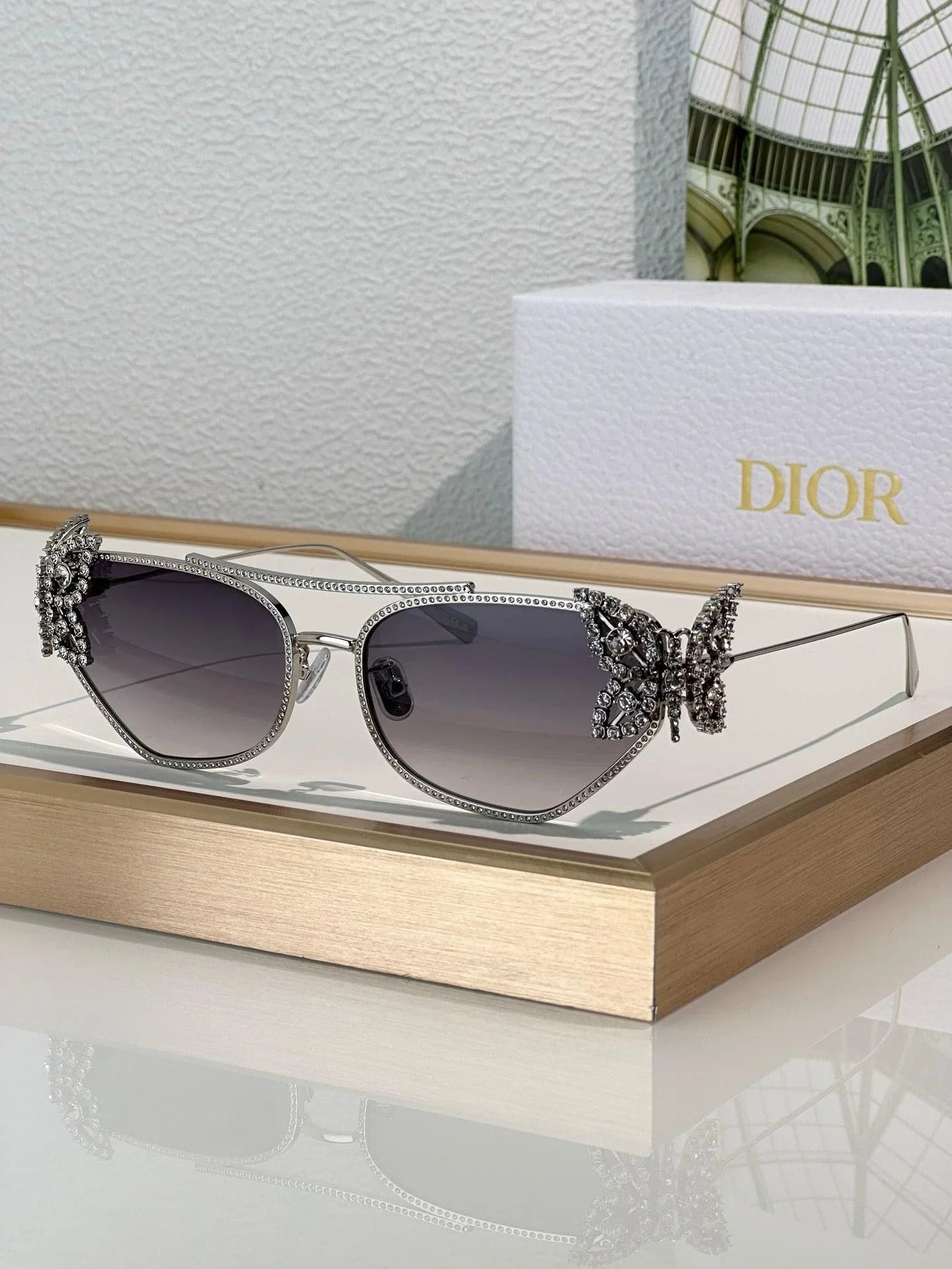 DIOR DiorFantastica B1U Butterfly Sunglasses with Swarovski® Crystals 💎