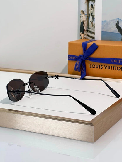 Louis VuittonZ2803U LV Glam 2.0 Oval Sunglasses✨
