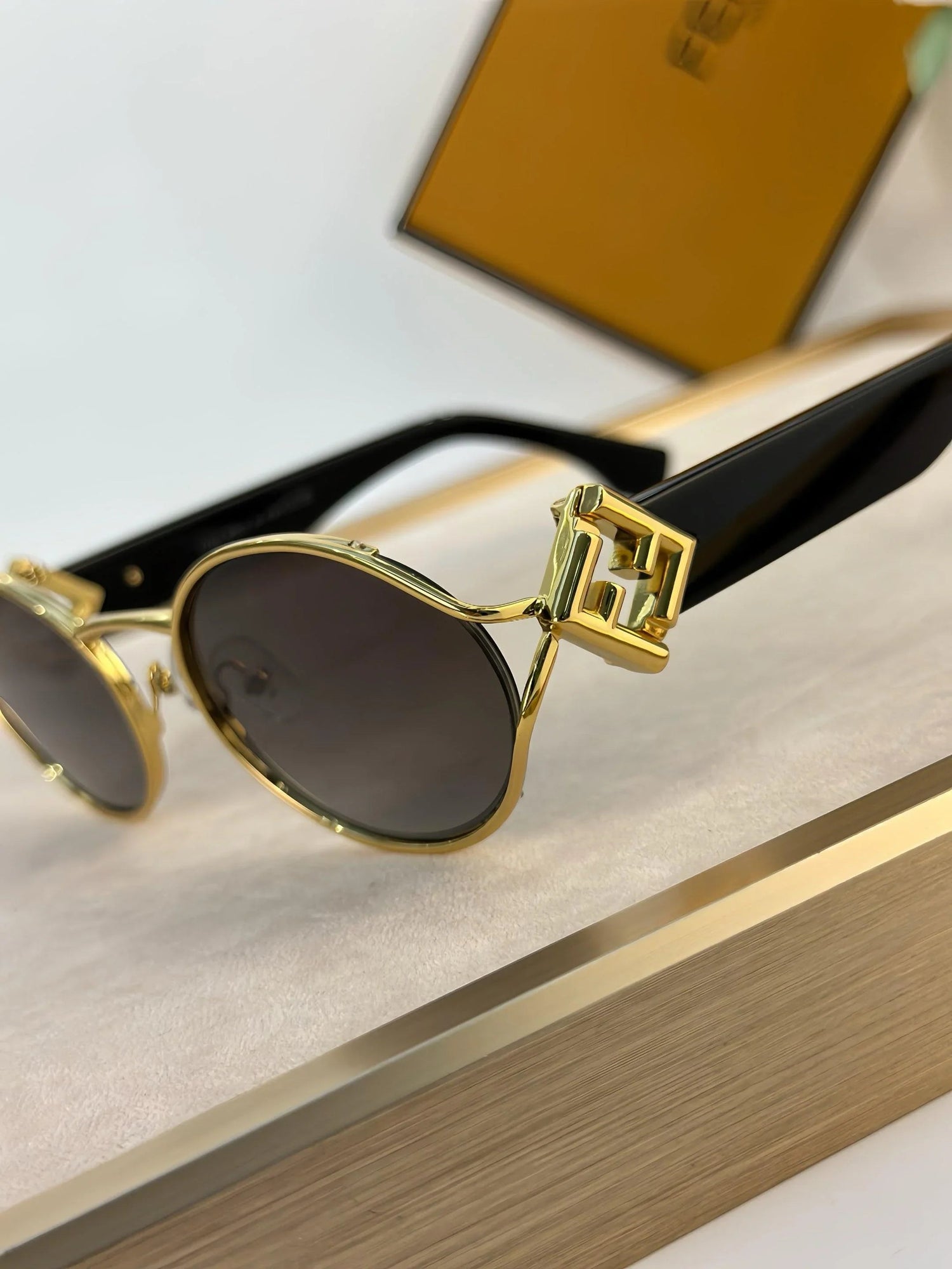 FENDI FF Logo 40218 Women&