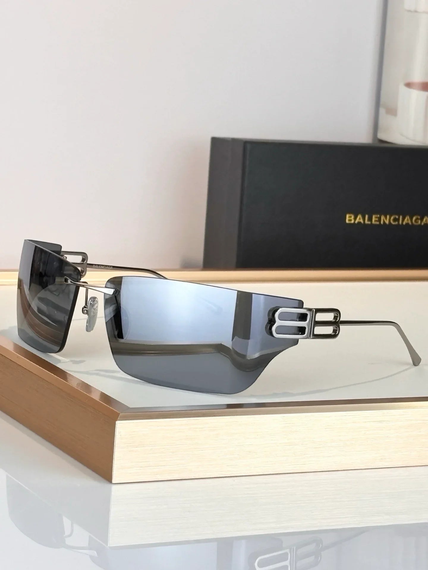 BALENCIAGA   BB0383S-001 - UNISEX PANTOS  Sunglasses🖤