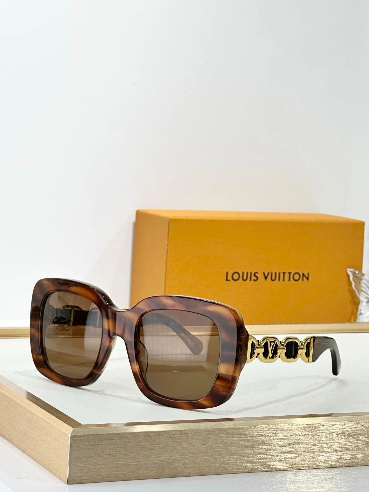 Louis Vuitton Z2861U New My LV Chain Braided Maxi Square Sunglasses  ✨