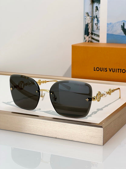 Louis Vuitton Z3167U LV Jewel Pearl Square Sunglasses  ✨
