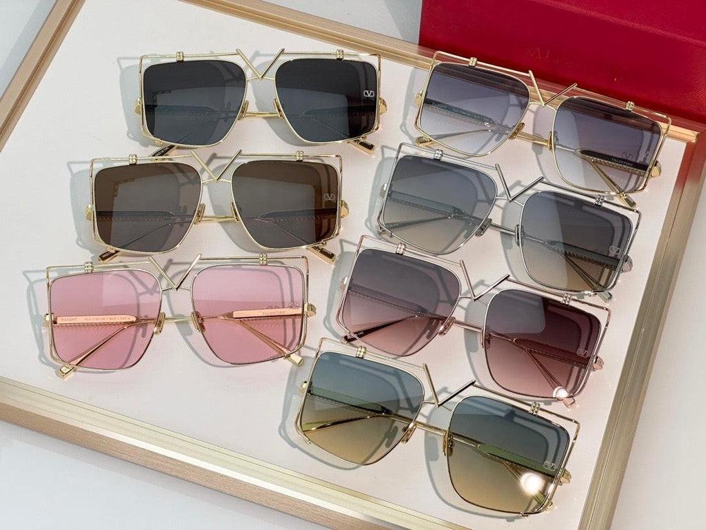Valentino V-LIGHT VLS116 - AS SEEN ON JENNIFER LOPEZ Sunglasses✨