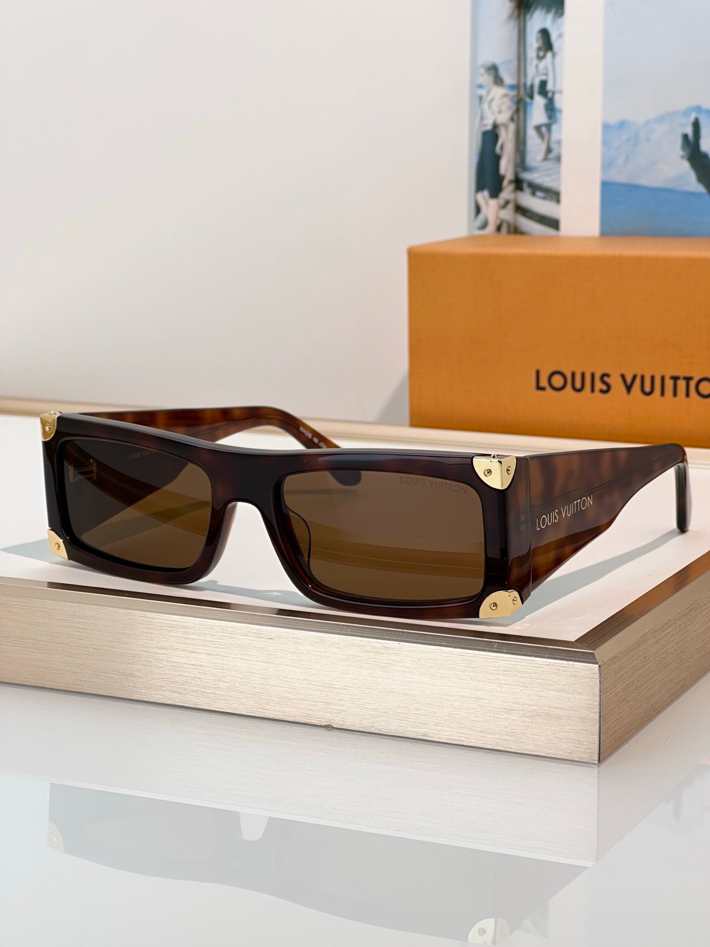 Louis Vuitton Z3191U LV Heritage Low Square Sunglasses ✨