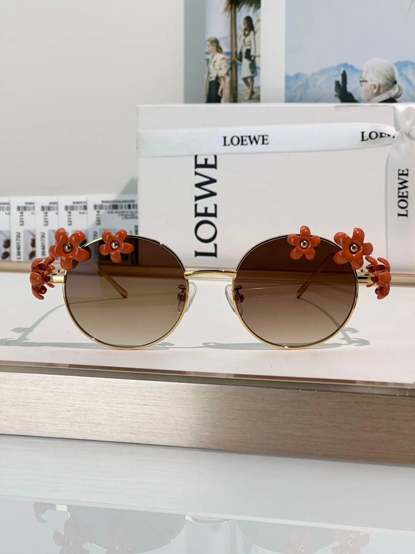 '- LOEWE LW 40173 U 30E Oval Sunglasses ✨