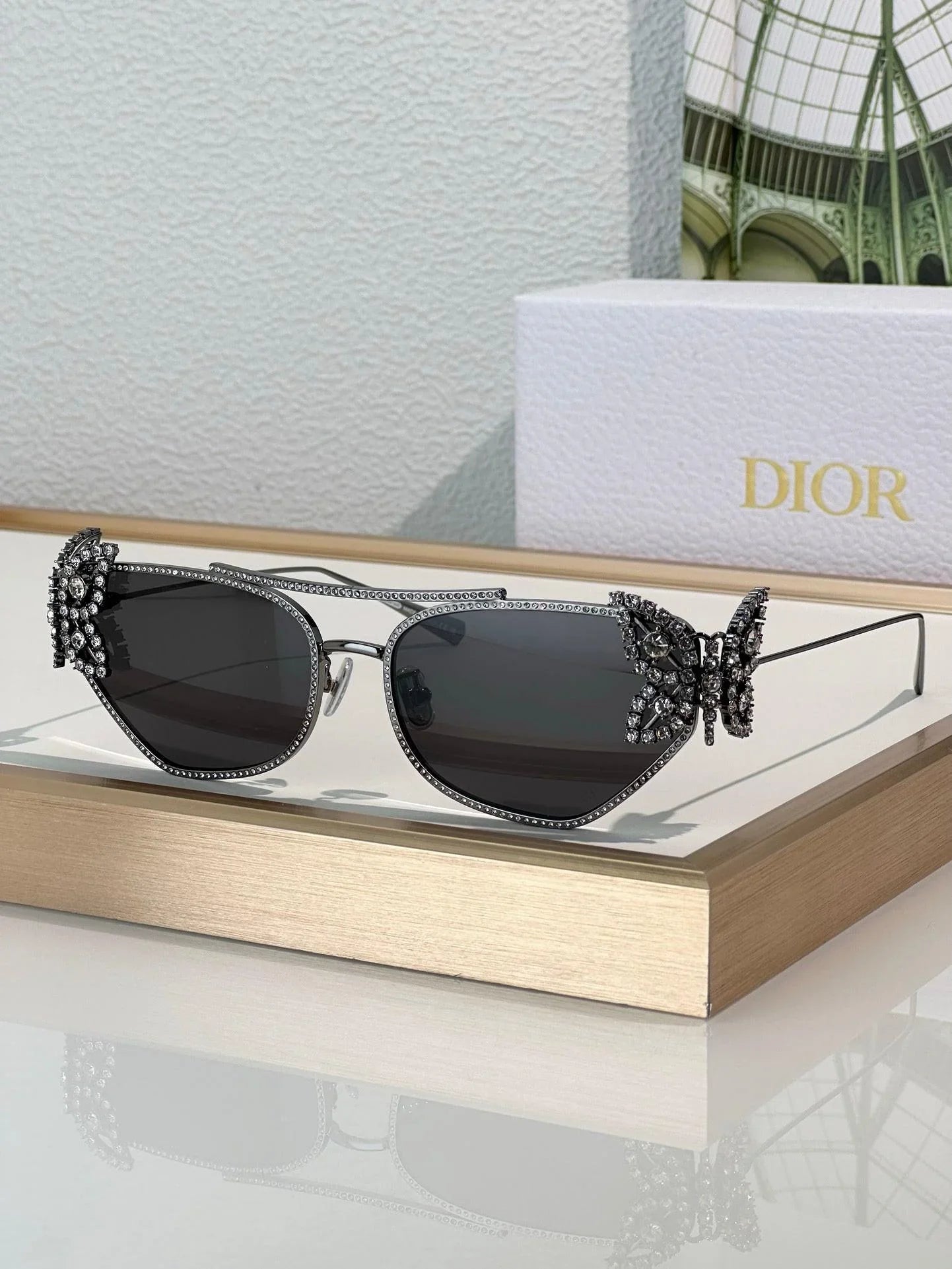 DIOR DiorFantastica B1U Butterfly Sunglasses with Swarovski® Crystals 💎