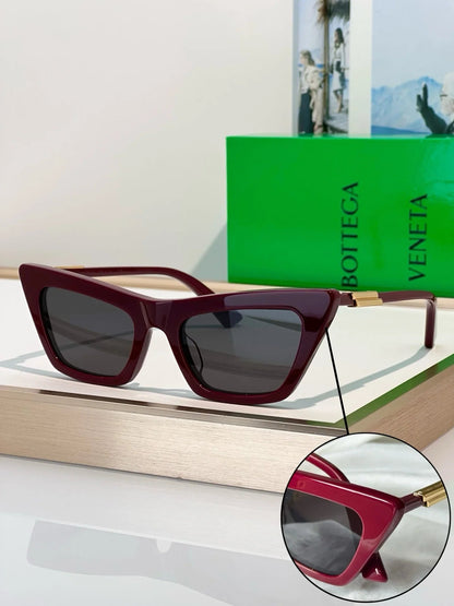 BOTTEGA VENETA BV1446 Snap Ribbon 53MM Cat-Eye Sunglasses 💚
