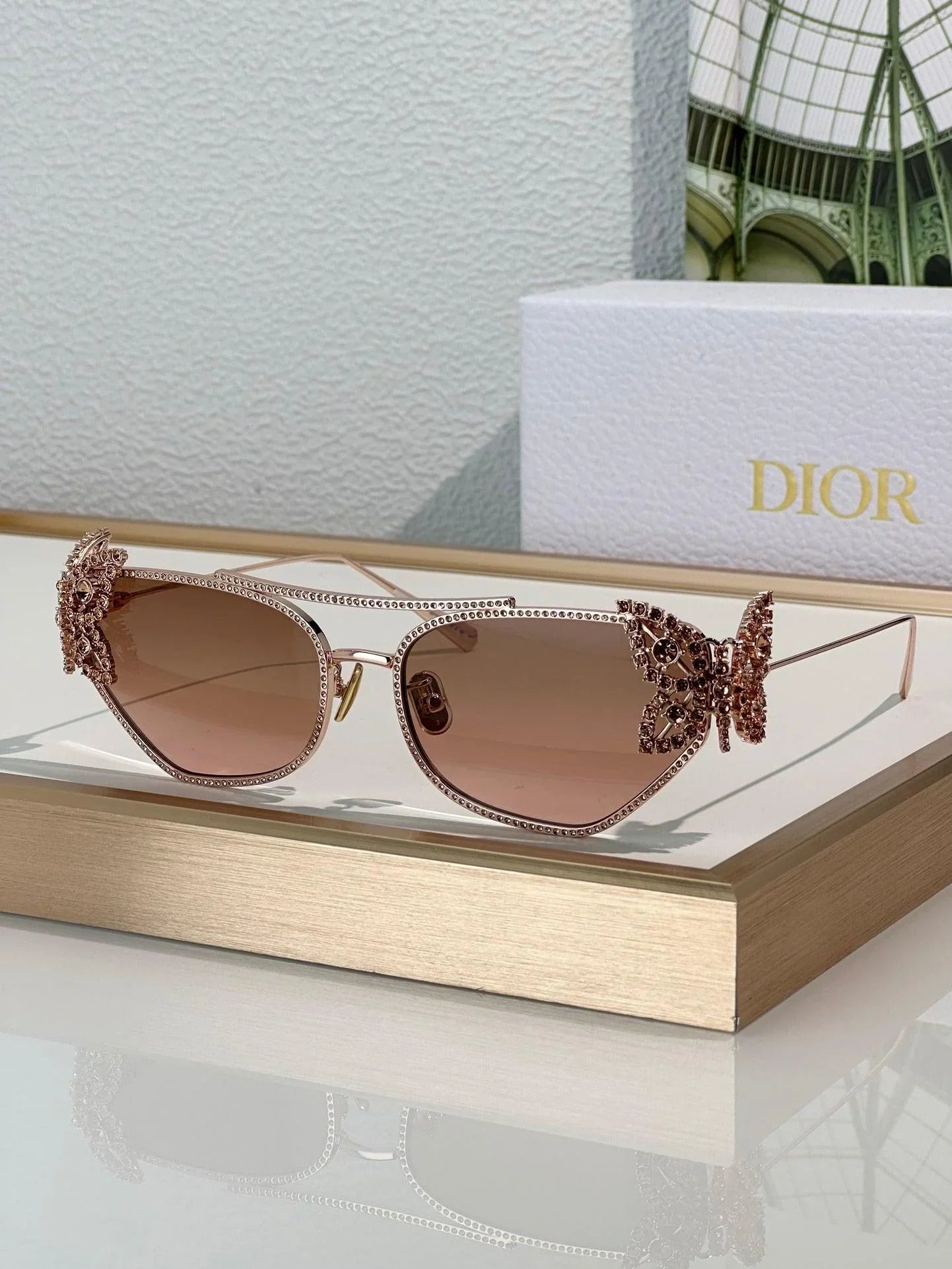 DIOR DiorFantastica B1U Butterfly Sunglasses with Swarovski® Crystals 💎