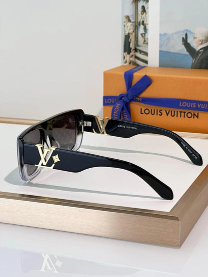 Louis Vuitton Z2872U LV Flower Square Sunglasses✨