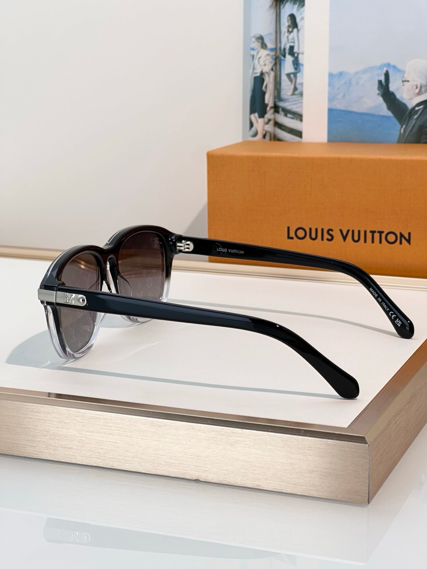 Louis Vuitton Z3075U LV Signature Aviator Sunglasses ✨