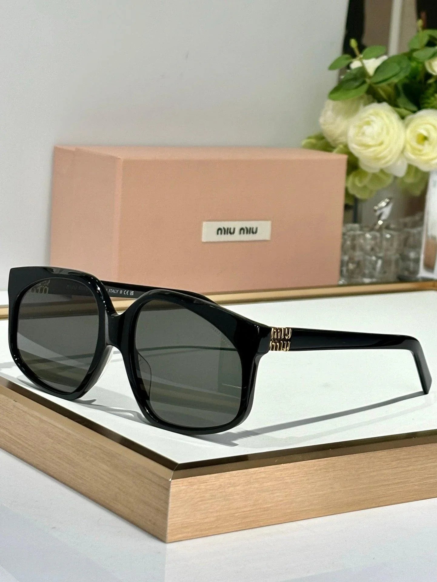 Miu Miu MU 80S Women's Sunglasses 2025 Fashion Show ✨