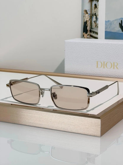 DIOR DiorCannage S2U Rectangular Sunglasses ✨