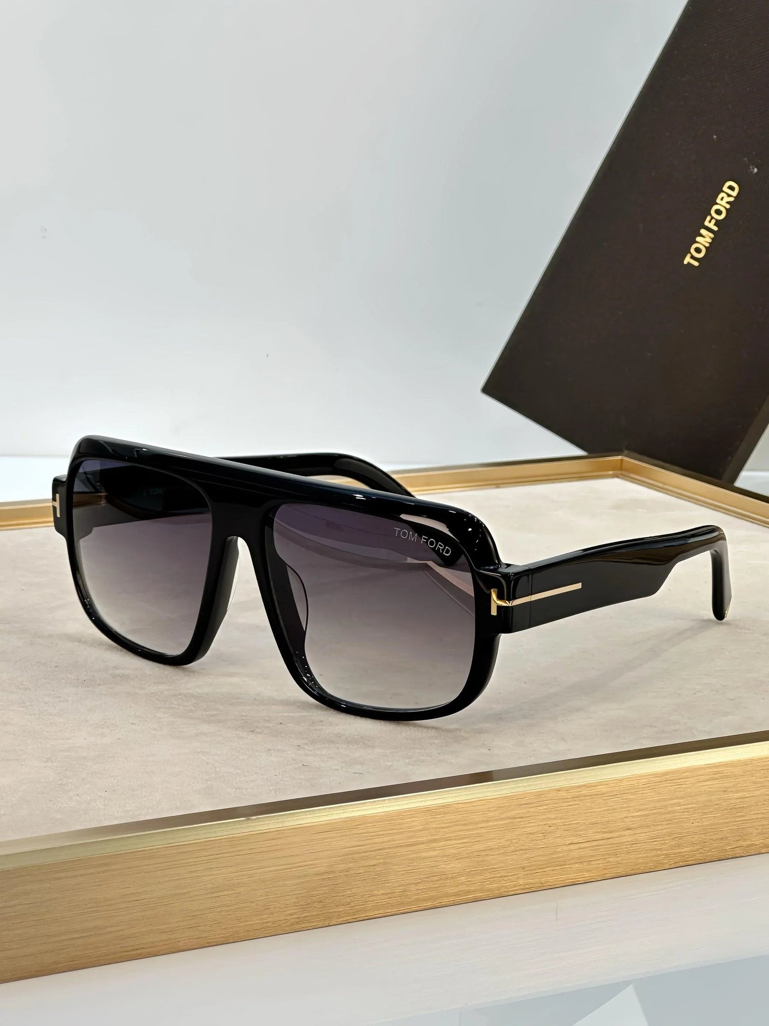 TOM FORD TURNER TF1101 Unisex Sunglasses 🔱