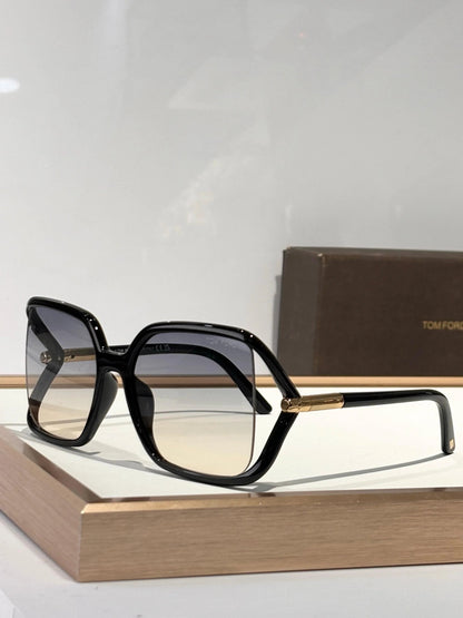 TOM FORD SOLANGE TF1089 Sunglasses 🔱
