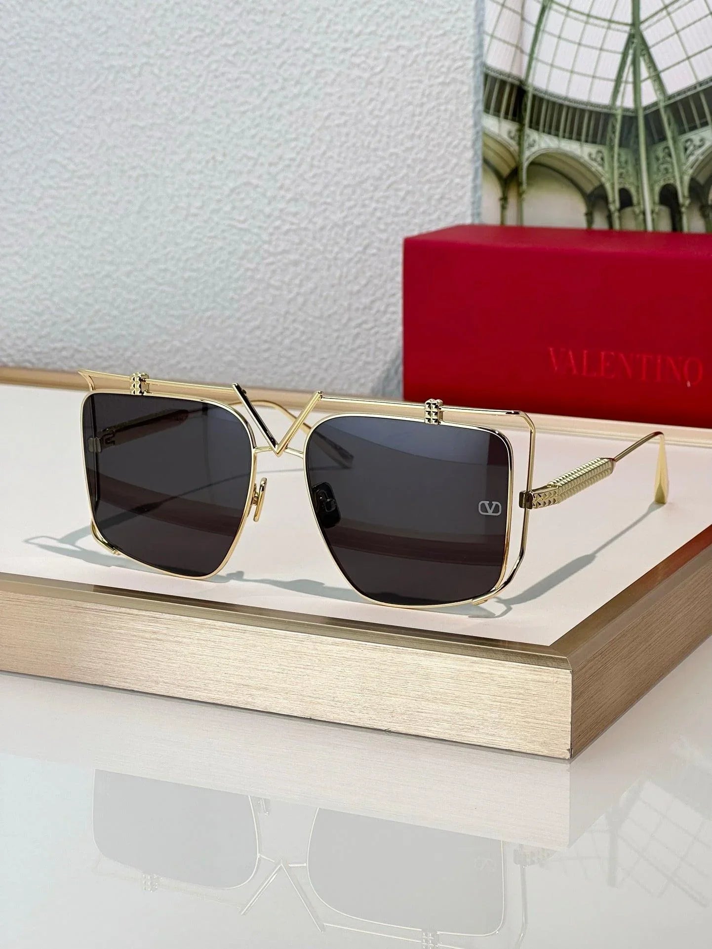 Valentino V-LIGHT VLS116 - AS SEEN ON JENNIFER LOPEZ Sunglasses✨