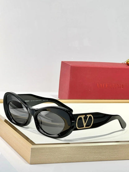 Valentino VLS178 Round Sunglasses✨