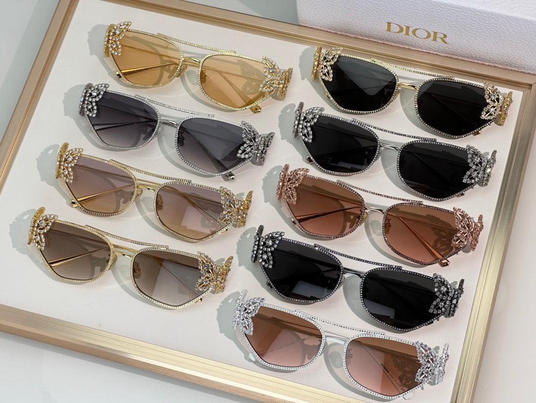 DIOR DiorFantastica B1U Butterfly Sunglasses with Swarovski® Crystals 💎