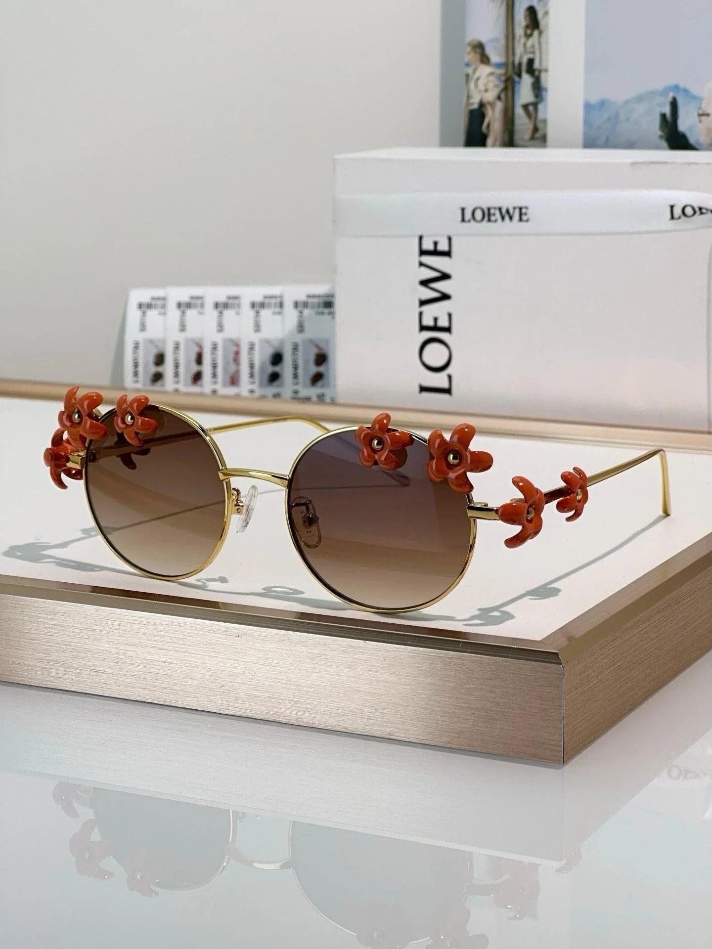 '- LOEWE LW 40173 U 30E Oval Sunglasses ✨