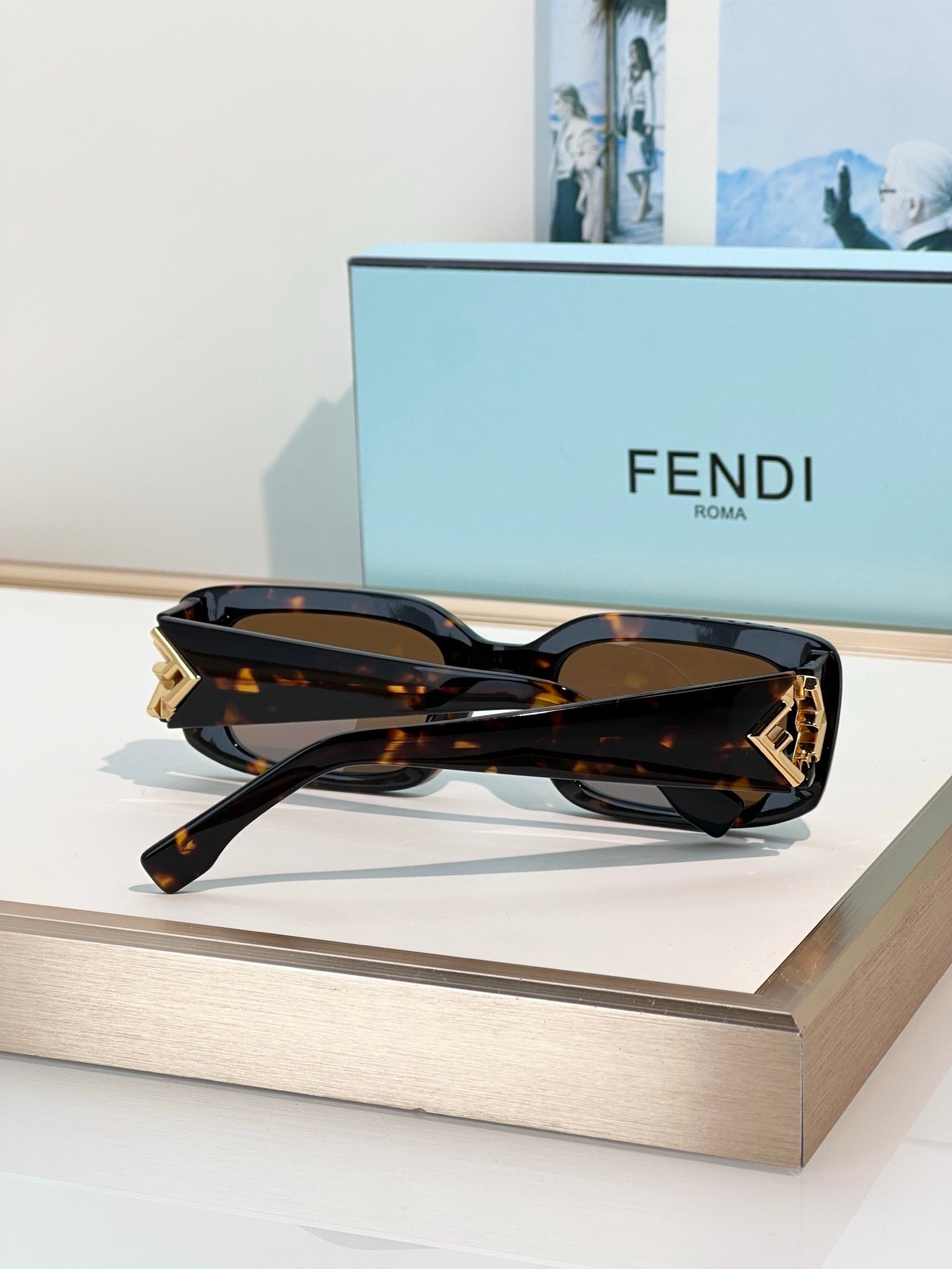 FENDI FF Diamonds FE 40222I  Sunglasses ✨