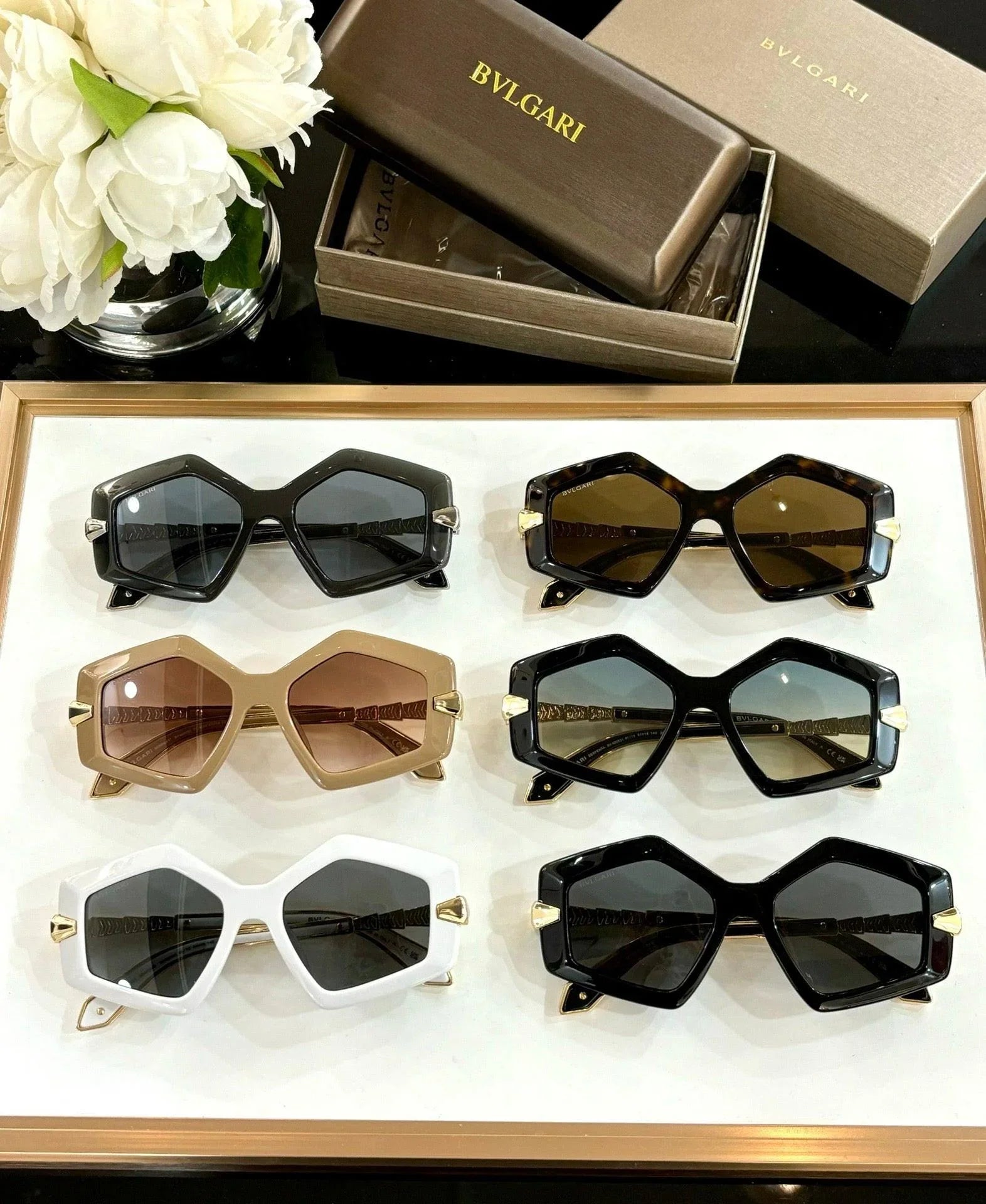 Bvlgari BV40003 Serpenti Geometric Sunglasses ✨