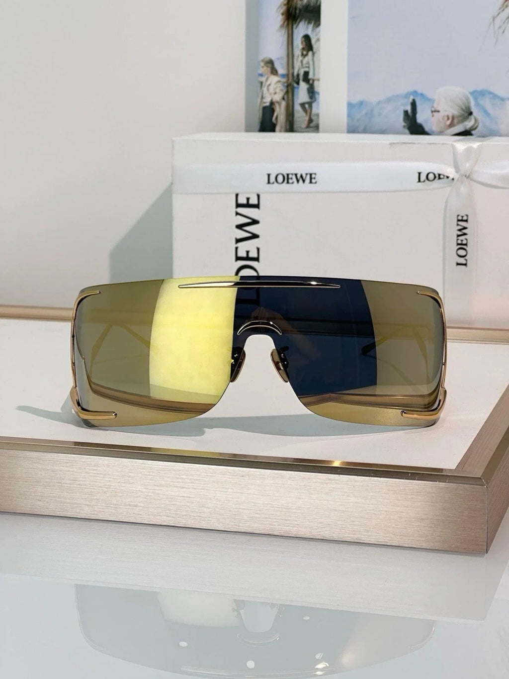 '- LOEWE  SIGNATURE LW40193U Sunglasses  ✨