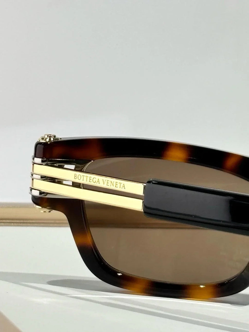 BOTTEGA VENETA Bottega Veneta BV1308 S Line Unapologetic Unisex Sunglasses💚