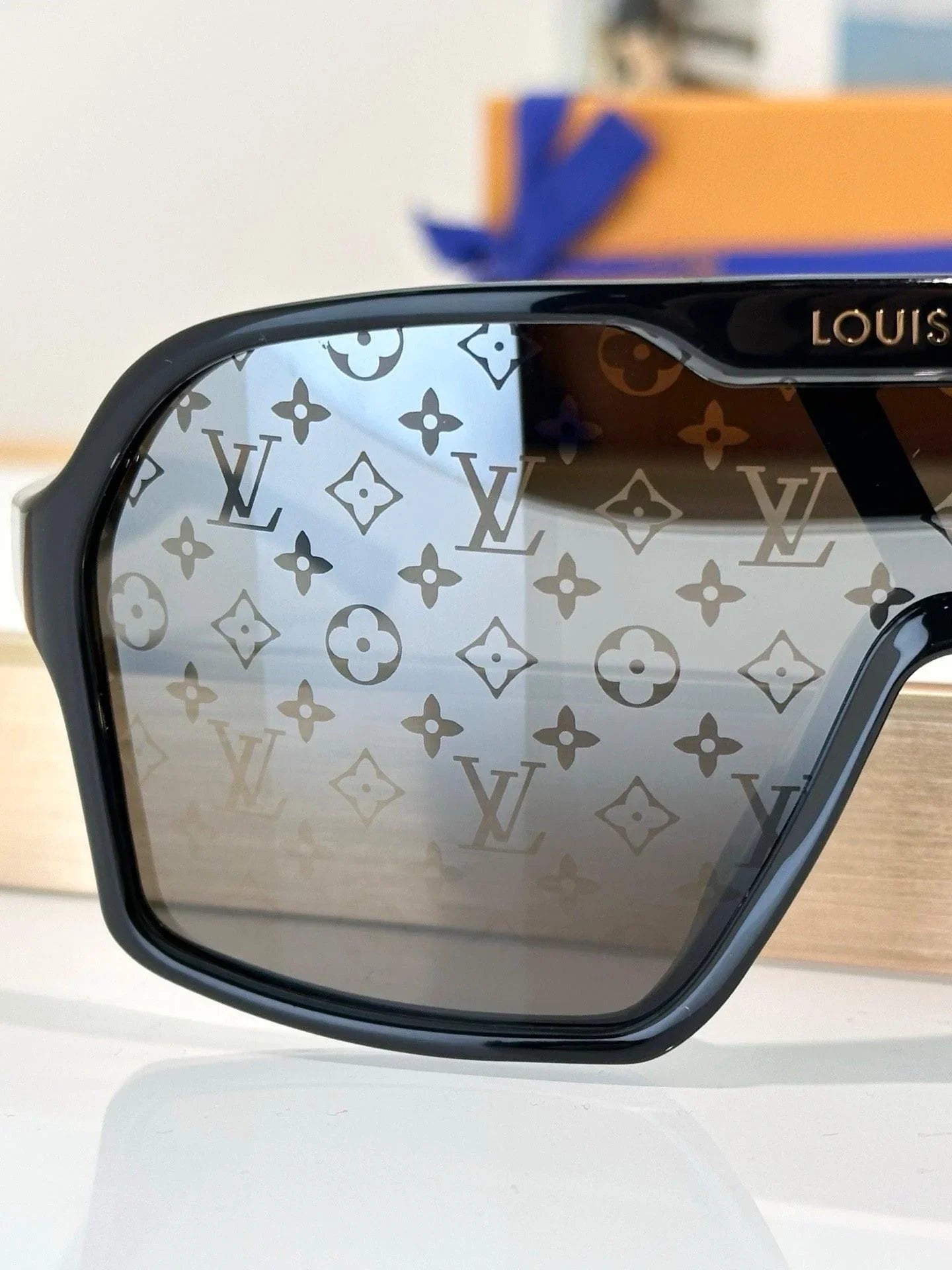 Louis Vuitton Z3103U LV Ski LV Tramontane Mask Sunglasses ✨