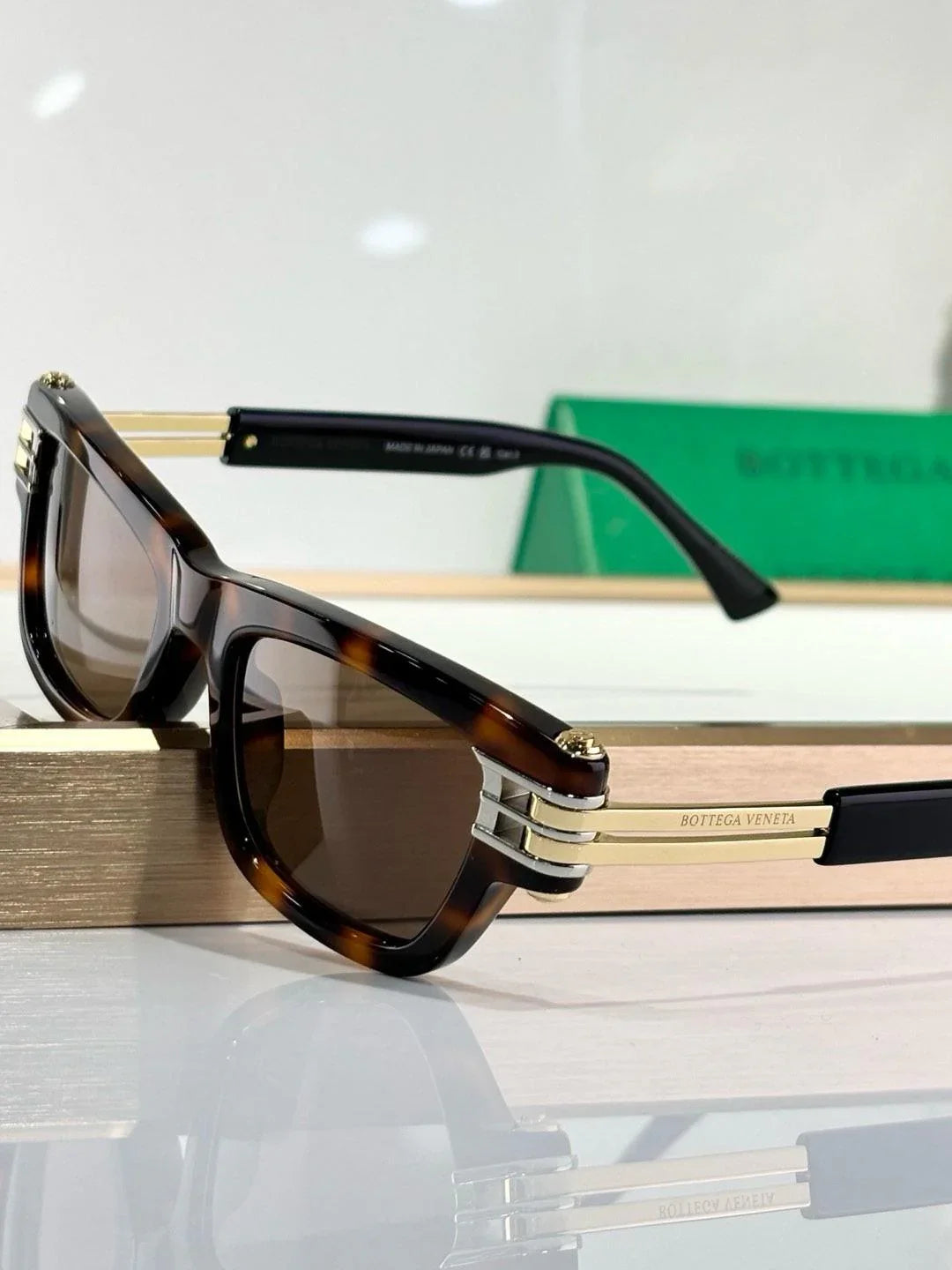 BOTTEGA VENETA Bottega Veneta BV1308 S Line Unapologetic Unisex Sunglasses💚