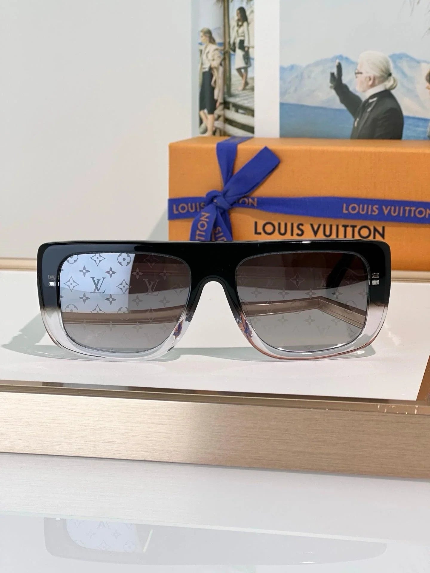 Louis Vuitton Z2872U LV Flower Square Sunglasses✨