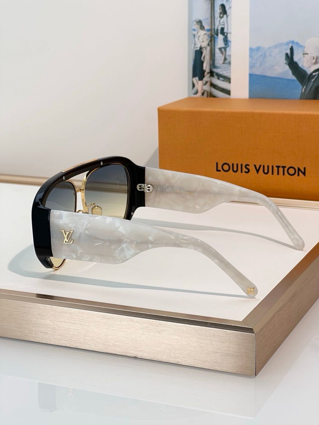 Louis Vuitton Z3399U LVision Pilot Sunglasses ✨