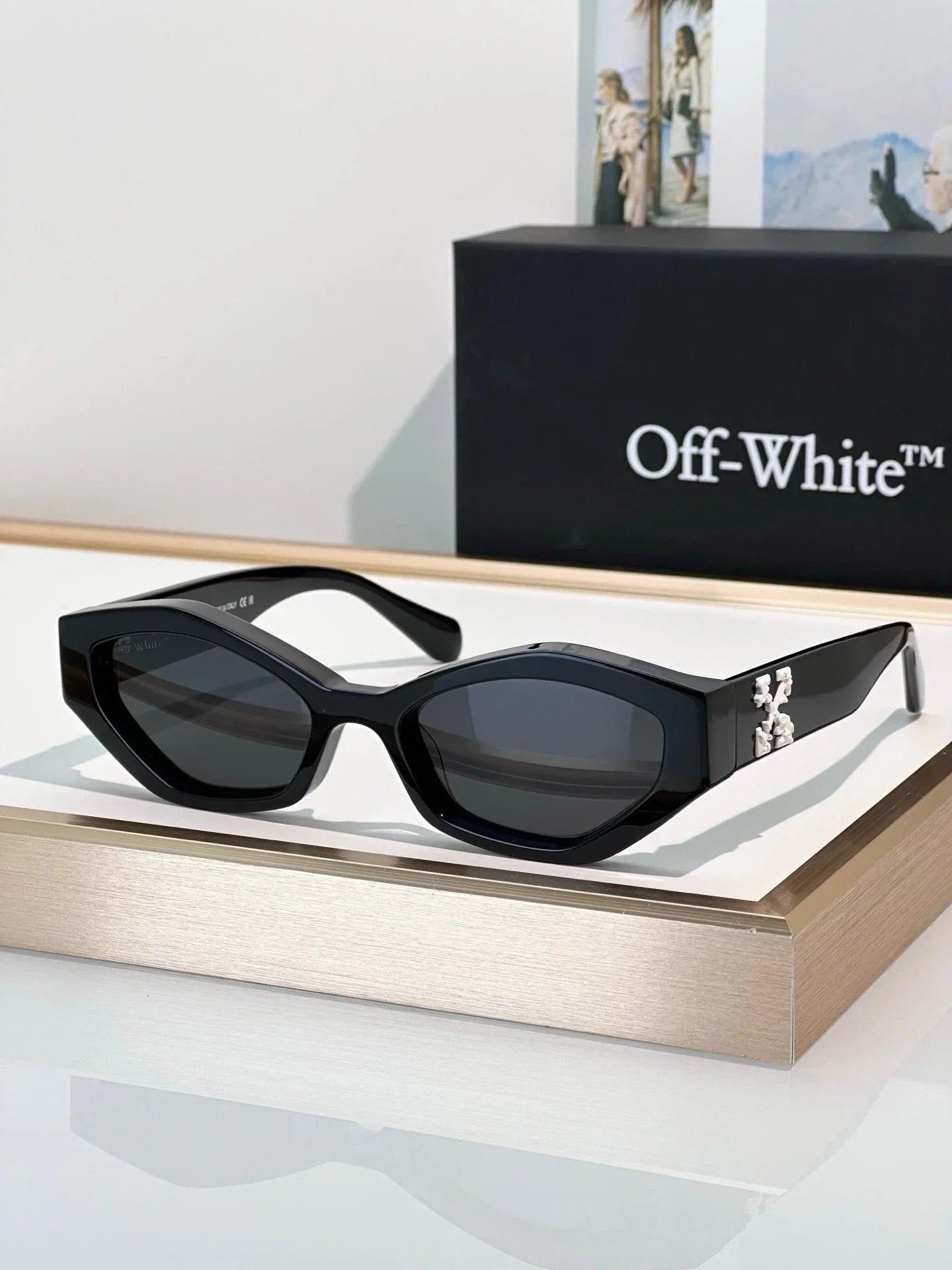 OFF-White! Off-White OERI144  Hilo Sunglasses ✨