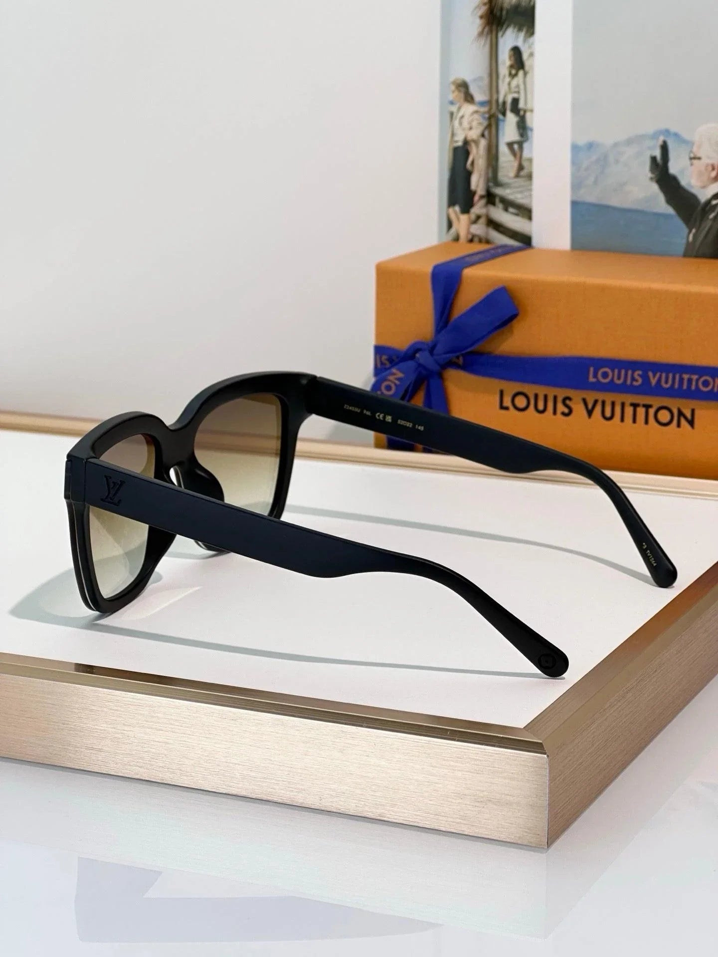 Louis Vuitton Z2455U LV Flash Square Mask Sunglasses ✨