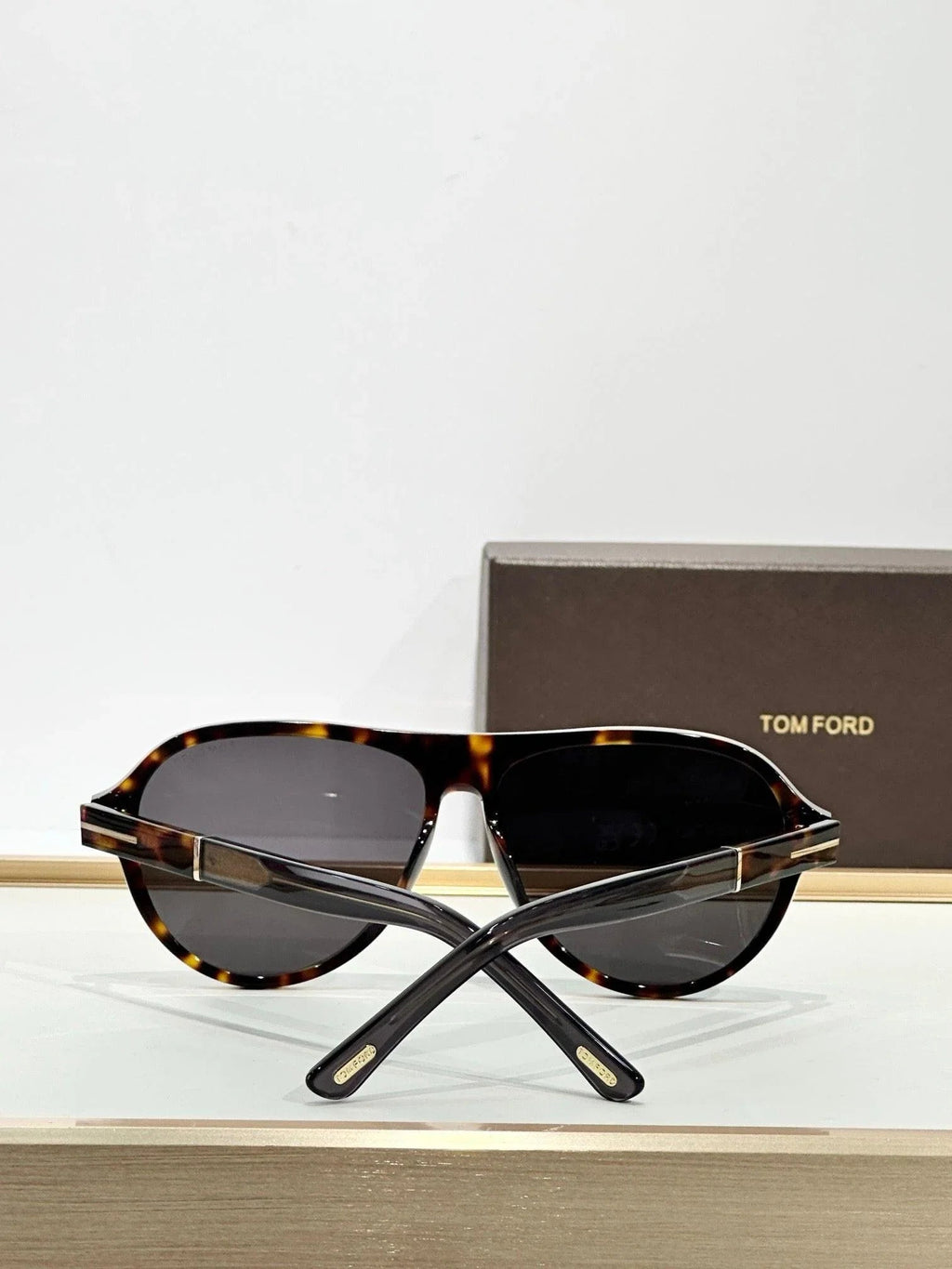 TOM FORD TF1080 PHOTOCHROMATIC QUINCY Sunglasses ✨