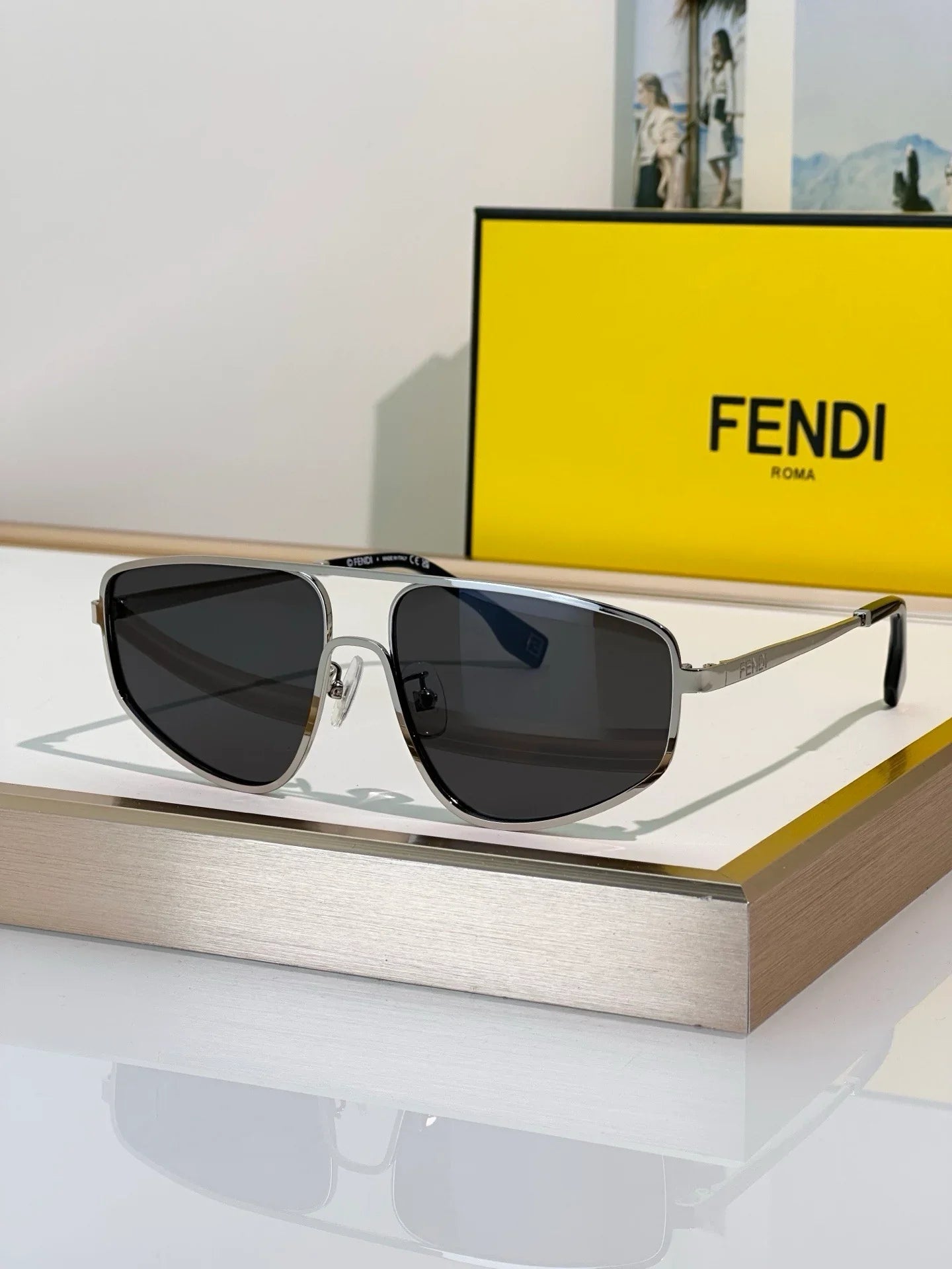 FENDI Travel FE50088U Sunglasses&amp;Eyewear ✨