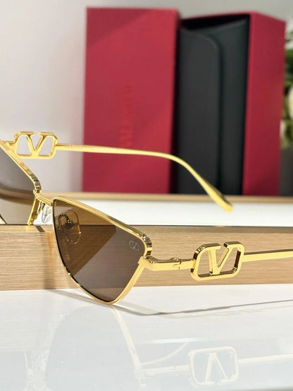 Valentino VLOGO SIGN CAT-EYE TITANIUM FRAME VLS135B Sunglasses✨