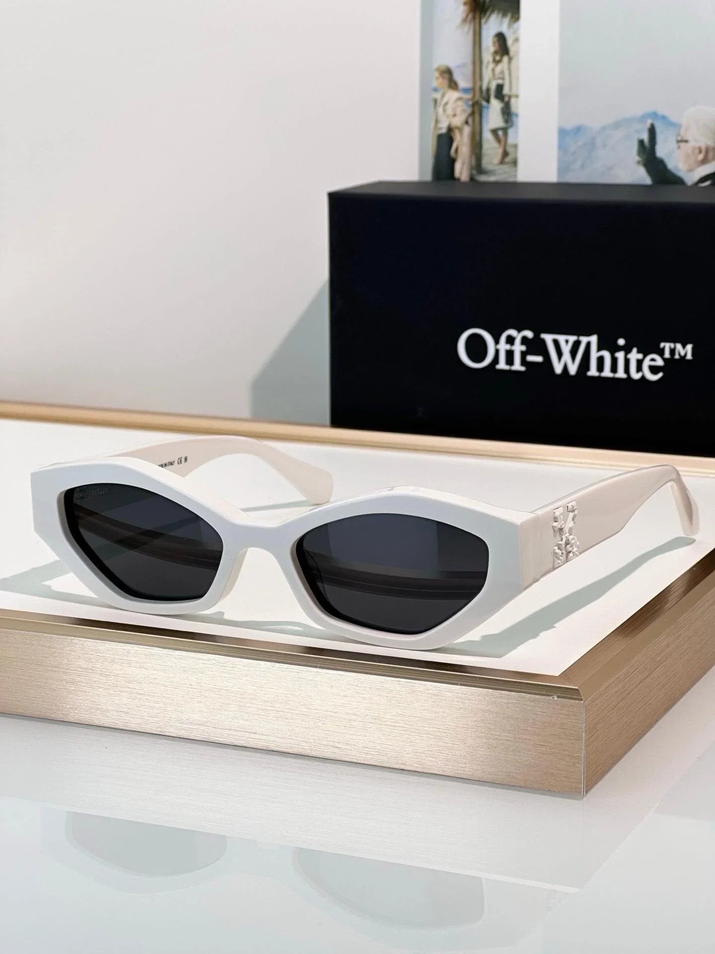 OFF-White! Off-White OERI144  Hilo Sunglasses ✨
