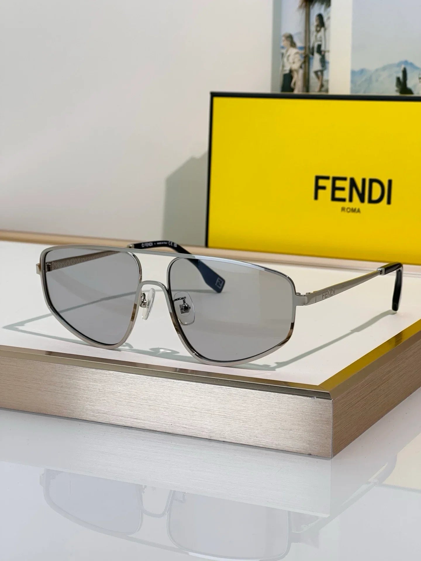 FENDI Travel FE50088U Sunglasses&amp;Eyewear ✨