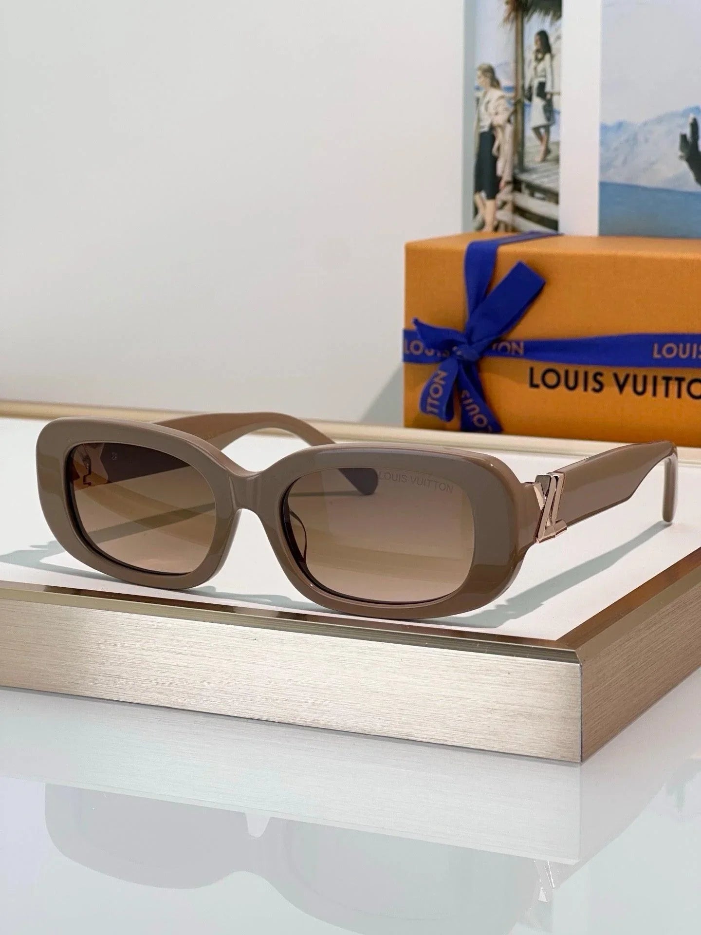 Louis Vuitton Z3013U LV Go-14 Oval Sunglasses  ✨