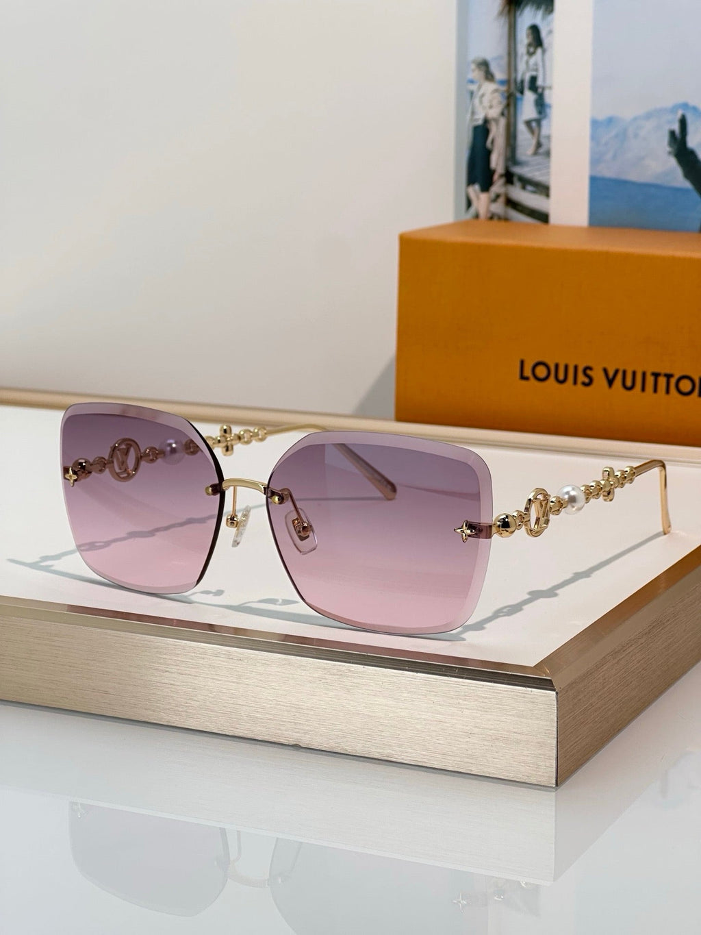 Louis Vuitton Z3407U LV Jewel Pearl Square Sunglasses ✨